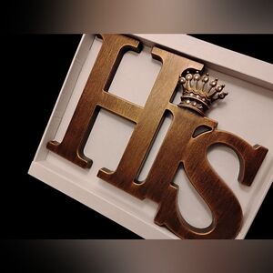 New 'His' Wall Art With Crown Detail Regal Bronze Crown Letter Wall Art